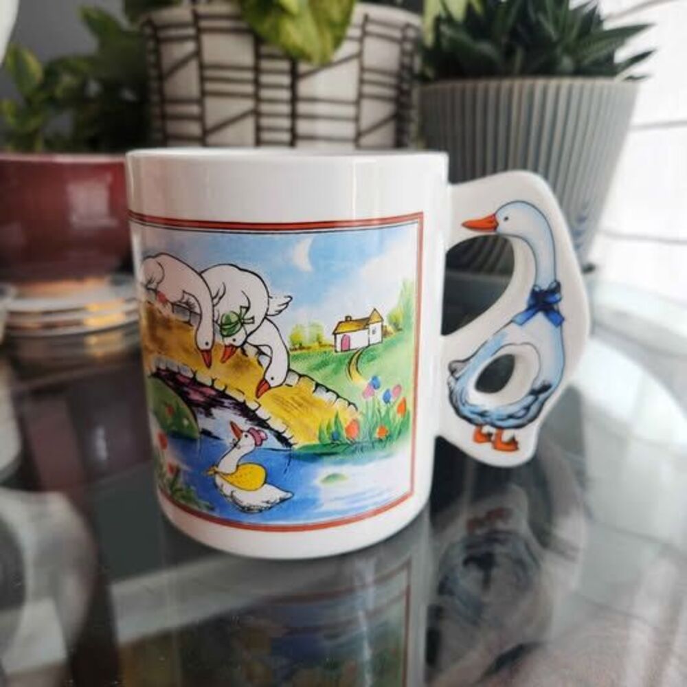 Vintage 1980s Goose Cottage Farmhouse Scene Blue Ribbon Goose Handle Ceramic Mug